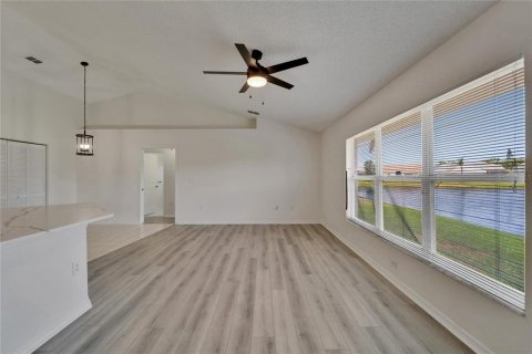 Casa en venta en Bradenton, Florida, 3 dormitorios, 155.98 m2 № 1796629 - foto 18