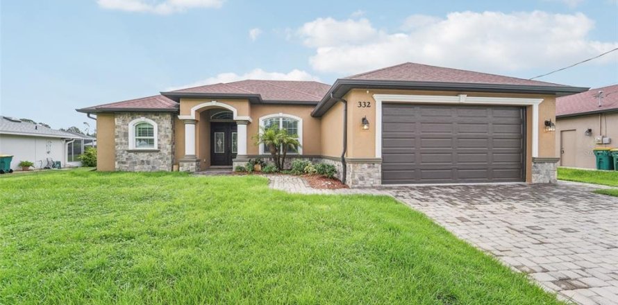 House in Port Charlotte, Florida 3 bedrooms, 183.3 sq.m. № 1842152