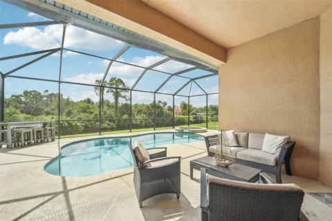 House in Port Charlotte, Florida 3 bedrooms, 183.3 sq.m. № 1842152 - photo 25