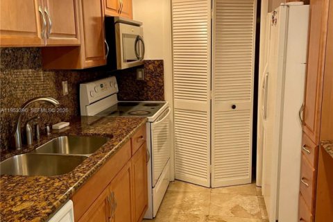 Купить кондоминиум в Уэстон, Флорида 2 спальни, 102.75м2, № 2008301 - фото 10