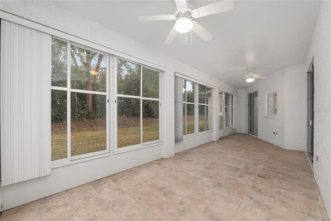 Villa ou maison à vendre à Ocala, Floride: 2 chambres, 157.66 m2 № 2137948 - photo 3