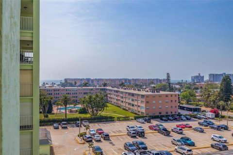 Copropriété à louer à Saint Pete Beach, Floride: 1 chambre, 78.32 m2 № 1900046 - photo 10