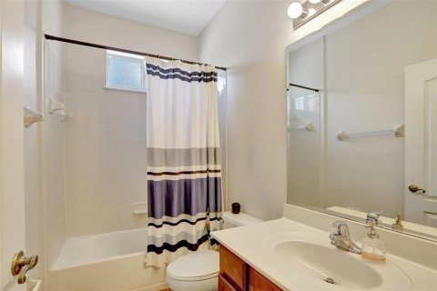 House in Orlando, Florida 5 bedrooms, 266.44 sq.m. № 1735337 - photo 20