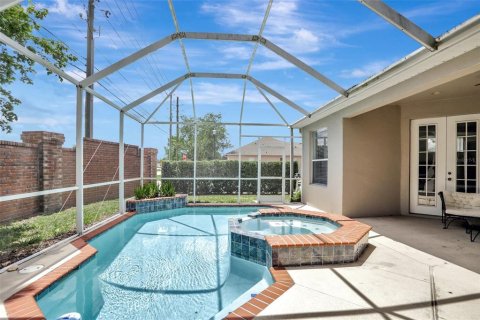 House in Orlando, Florida 5 bedrooms, 266.44 sq.m. № 1735337 - photo 3