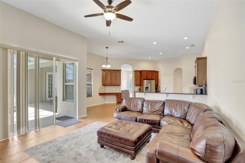 House in Orlando, Florida 5 bedrooms, 266.44 sq.m. № 1735337 - photo 12