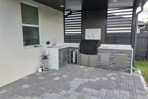 Villa ou maison à vendre à Cape Coral, Floride: 4 chambres, 170.01 m2 № 2425518 - photo 8