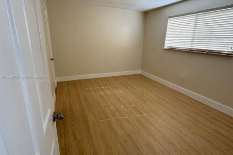 Снять в аренду кондоминиум в Майами, Флорида 2 спальни, № 1998834 - фото 8