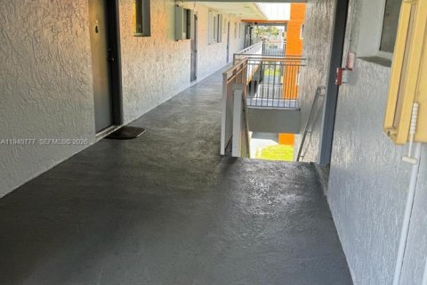 Снять в аренду кондоминиум в Майами, Флорида 2 спальни, № 1998834 - фото 3