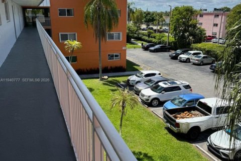 Снять в аренду кондоминиум в Майами, Флорида 2 спальни, № 1998834 - фото 4