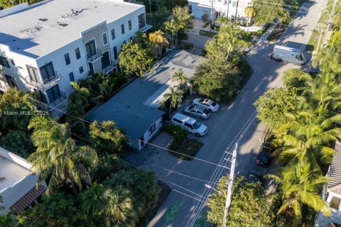 Купить коммерческую недвижимость в Форт-Лодердейл, Флорида 213.21м2, № 1976336 - фото 2