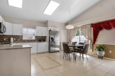 Casa en venta en Kissimmee, Florida, 4 dormitorios, 185.71 m2 № 2232084 - foto 16