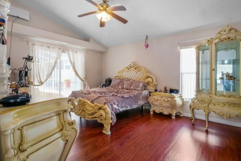 Casa en venta en Kissimmee, Florida, 4 dormitorios, 185.71 m2 № 2232084 - foto 22