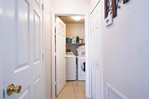 Casa en venta en Kissimmee, Florida, 4 dormitorios, 185.71 m2 № 2232084 - foto 7