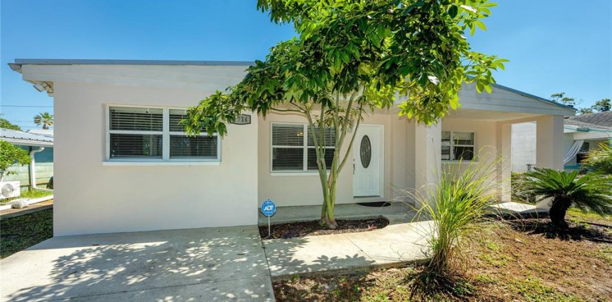 Villa ou maison à Gulfport, Floride 3 chambres, 100.43 m2 № 2419200