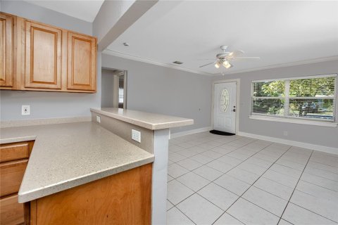 Villa ou maison à vendre à Gulfport, Floride: 3 chambres, 100.43 m2 № 2419200 - photo 9