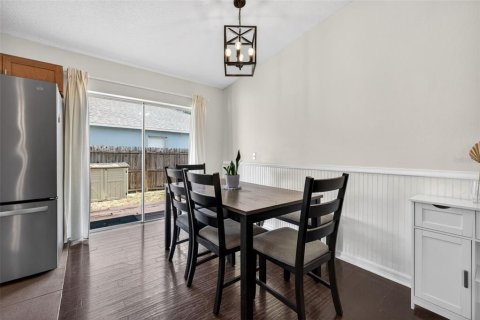 House in Tampa, Florida 3 bedrooms, 111.48 sq.m. № 2220760 - photo 8