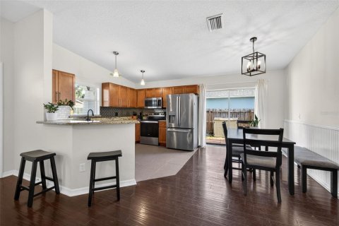 House in Tampa, Florida 3 bedrooms, 111.48 sq.m. № 2220760 - photo 6