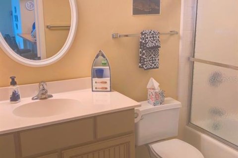 Condo in Punta Gorda, Florida, 2 bedrooms  № 216664 - photo 11