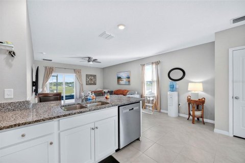 House in Clermont, Florida 3 bedrooms, 140.84 sq.m. № 2141982 - photo 8