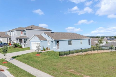 House in Clermont, Florida 3 bedrooms, 140.84 sq.m. № 2141982 - photo 4