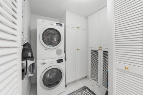 Condo in Weston, Florida, 2 bedrooms  № 1763186 - photo 12