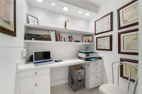 Condo in Weston, Florida, 2 bedrooms  № 1763186 - photo 8