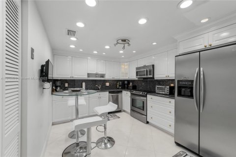 Condo in Weston, Florida, 2 bedrooms  № 1763186 - photo 2