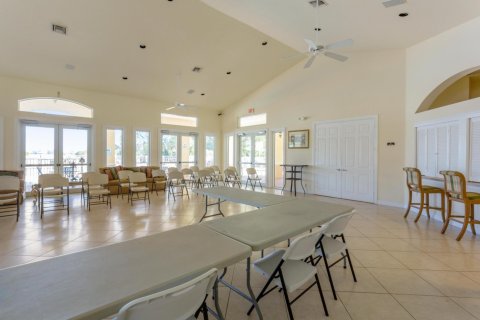 Villa ou maison à vendre à Deerfield Beach, Floride: 2 chambres, 128.95 m2 № 1029504 - photo 1