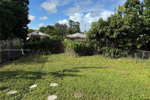 Снять в аренду виллу или дом в Майами, Флорида 4 спальни, 167.22м2, № 1955927 - фото 9