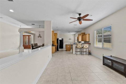 House in Tampa, Florida 5 bedrooms, 301.1 sq.m. № 2212362 - photo 16