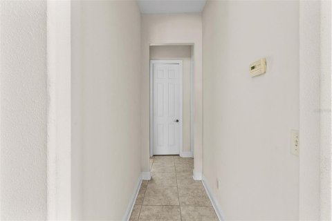 House in Tampa, Florida 5 bedrooms, 301.1 sq.m. № 2212362 - photo 18
