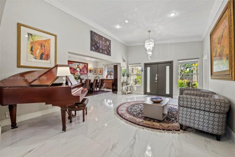 Купить виллу или дом в Майами, Флорида 5 спален, 315.96м2, № 1973964 - фото 6