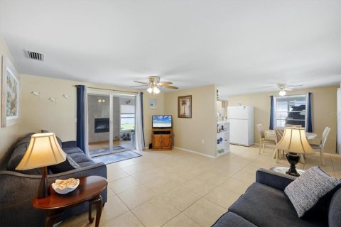 Casa en venta en Venice, Florida, 2 dormitorios, 92.16 m2 № 2231496 - foto 13
