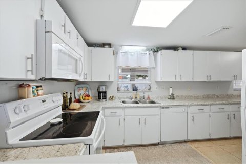 Casa en venta en Venice, Florida, 2 dormitorios, 92.16 m2 № 2231496 - foto 15