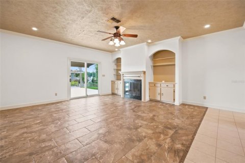 House in Ocala, Florida 4 bedrooms, 278.71 sq.m. № 2209648 - photo 12