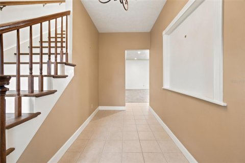 House in Ocala, Florida 4 bedrooms, 278.71 sq.m. № 2209648 - photo 10