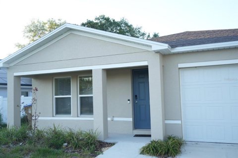 House in Kissimmee, Florida 4 bedrooms, 154.78 sq.m. № 1747683 - photo 1