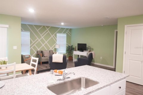 House in Kissimmee, Florida 4 bedrooms, 154.78 sq.m. № 1747683 - photo 10