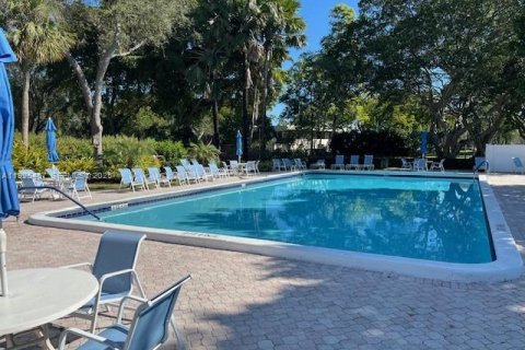 Condominio en alquiler en Pompano Beach, Florida, 1 dormitorio, 99.5 m2 № 1984521 - foto 23