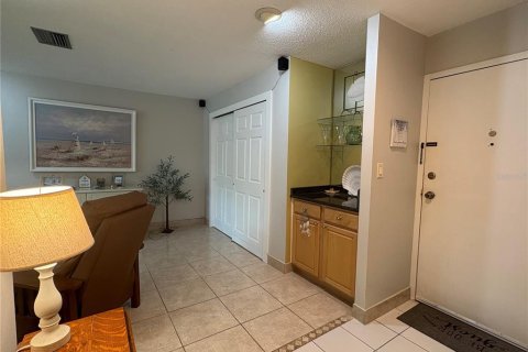 Condominio en alquiler en Dunedin, Florida, 2 dormitorios, 86.4 m2 № 1915686 - foto 5