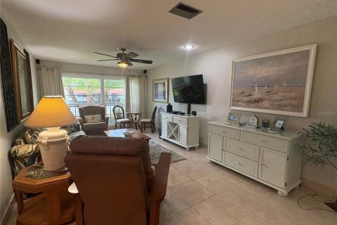 Condominio en alquiler en Dunedin, Florida, 2 dormitorios, 86.4 m2 № 1915686 - foto 8
