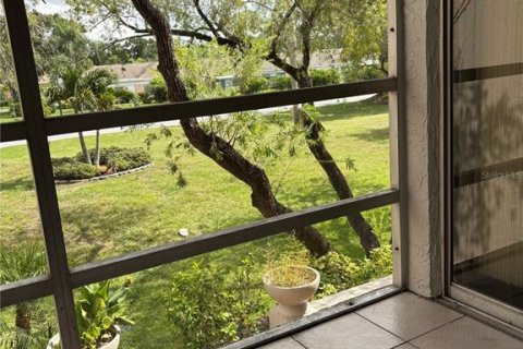 Condominio en alquiler en Seminole, Florida, 1 dormitorio, 72 m2 № 1919663 - foto 11