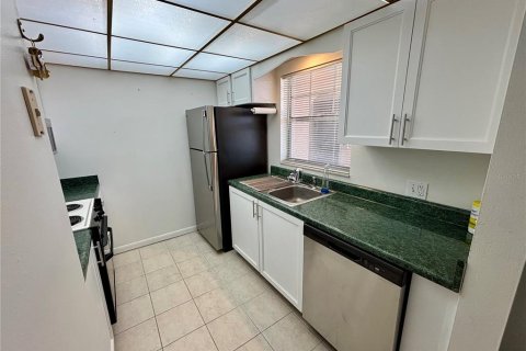 Condominio en alquiler en Seminole, Florida, 1 dormitorio, 72 m2 № 1919663 - foto 8