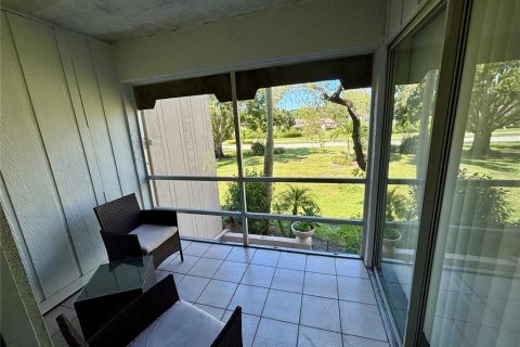 Condominio en alquiler en Seminole, Florida, 1 dormitorio, 72 m2 № 1919663 - foto 13