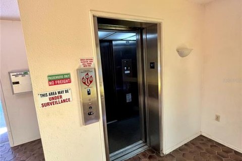 Condominio en alquiler en Seminole, Florida, 1 dormitorio, 72 m2 № 1919663 - foto 21