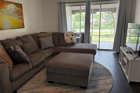 Condominio en alquiler en Seminole, Florida, 1 dormitorio, 72 m2 № 1919663 - foto 3