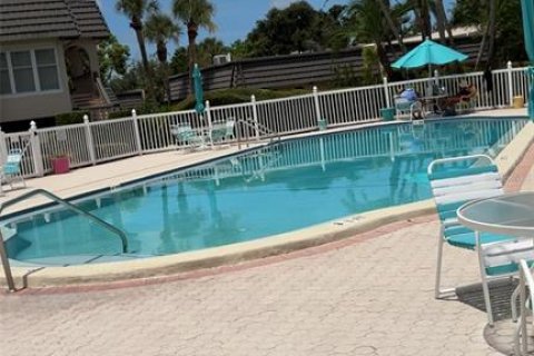 Condominio en alquiler en Seminole, Florida, 1 dormitorio, 72 m2 № 1919663 - foto 22