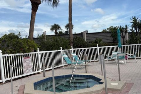 Condominio en alquiler en Seminole, Florida, 1 dormitorio, 72 m2 № 1919663 - foto 23