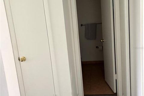 Condominio en alquiler en Seminole, Florida, 1 dormitorio, 72 m2 № 1919663 - foto 16