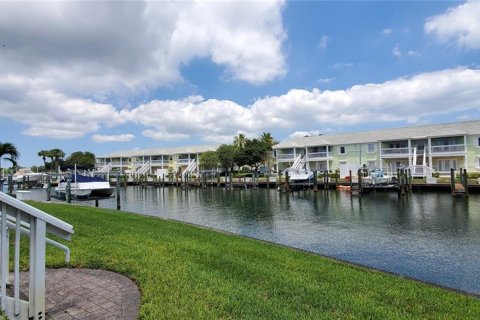 Copropriété à louer à Saint Petersburg, Floride: 2 chambres, 94.57 m2 № 1144947 - photo 15